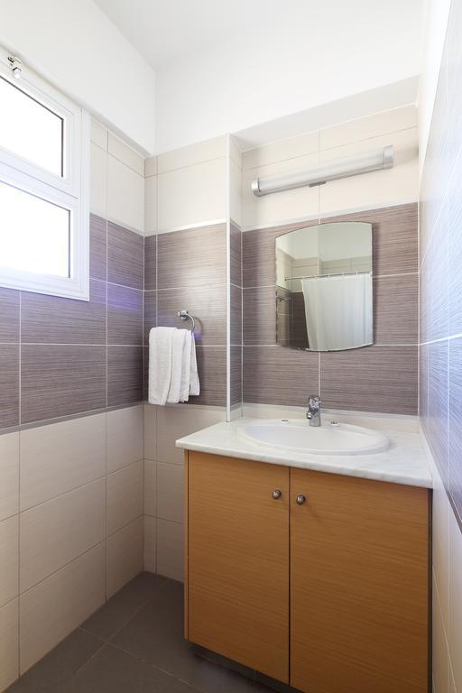 Ferienwohnung Adamou Gardens Paphos Exterior foto