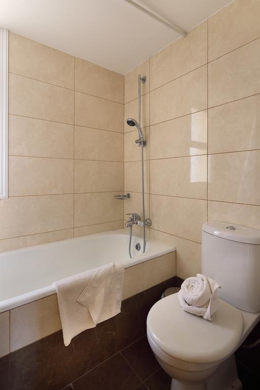Ferienwohnung Adamou Gardens Paphos Exterior foto