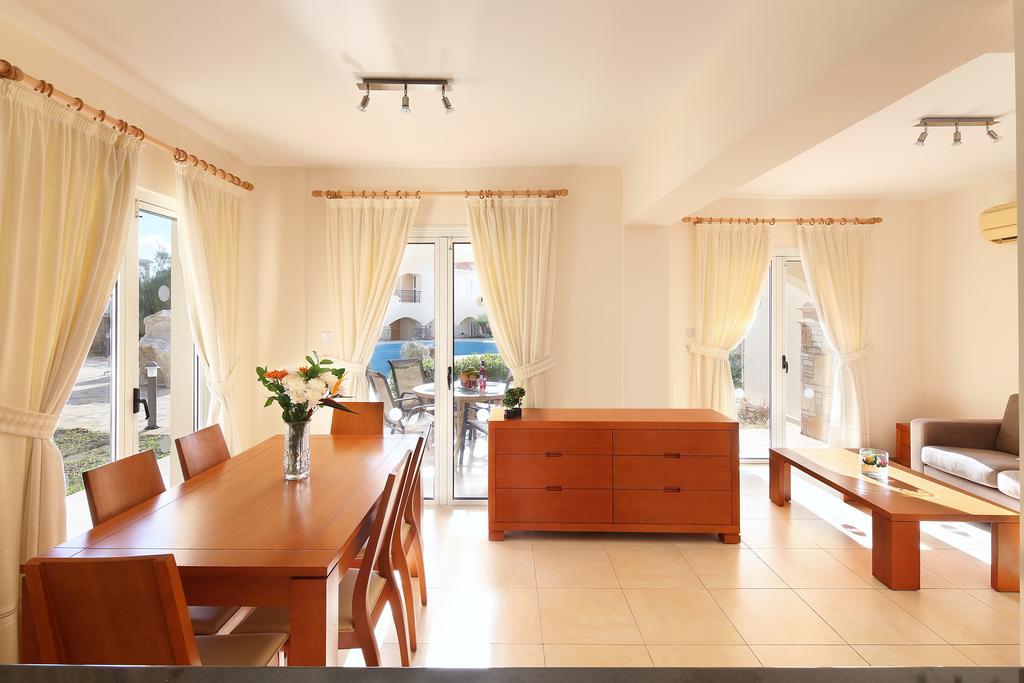 Ferienwohnung Adamou Gardens Paphos Exterior foto